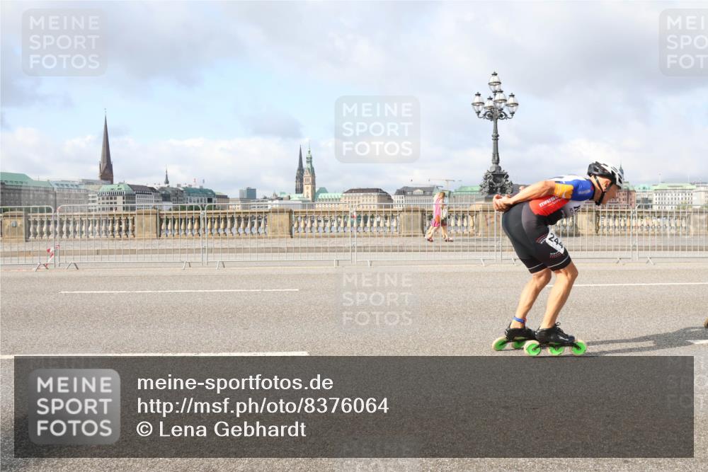 29.06.2025 - hella hamburg halbmarathon Lena Gebhardt http://msf.ph/oto/8376064 29.06.2025 08:51:16 Lombardsbrücke  meine-sportfotos.de