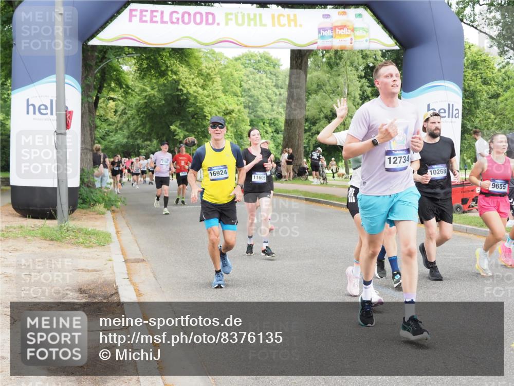 29.06.2025 - hella hamburg halbmarathon MichiJ http://msf.ph/oto/8376135 29.06.2025 10:45:25 Zwischen KM18-KM19 1319, 2159, 4767, 5084, 7189, 9655, 10268, 11605, 11846, 12734, 12779, 13512, 14673, 15217, 16409, 16563, 16608, 16924, 17346, 17967, 18327 meine-sportfotos.de
