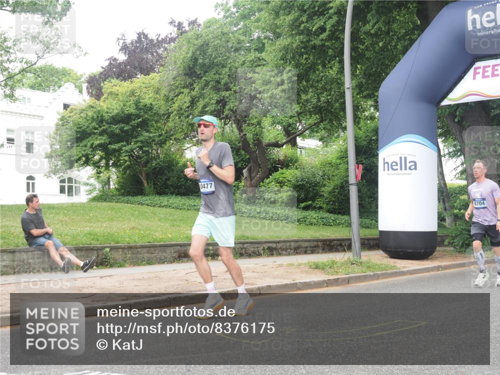 29.06.2025 - hella hamburg halbmarathon KatJ http://msf.ph/oto/8376175 29.06.2025 10:24:34 Zwischen KM18-KM19 6704 meine-sportfotos.de