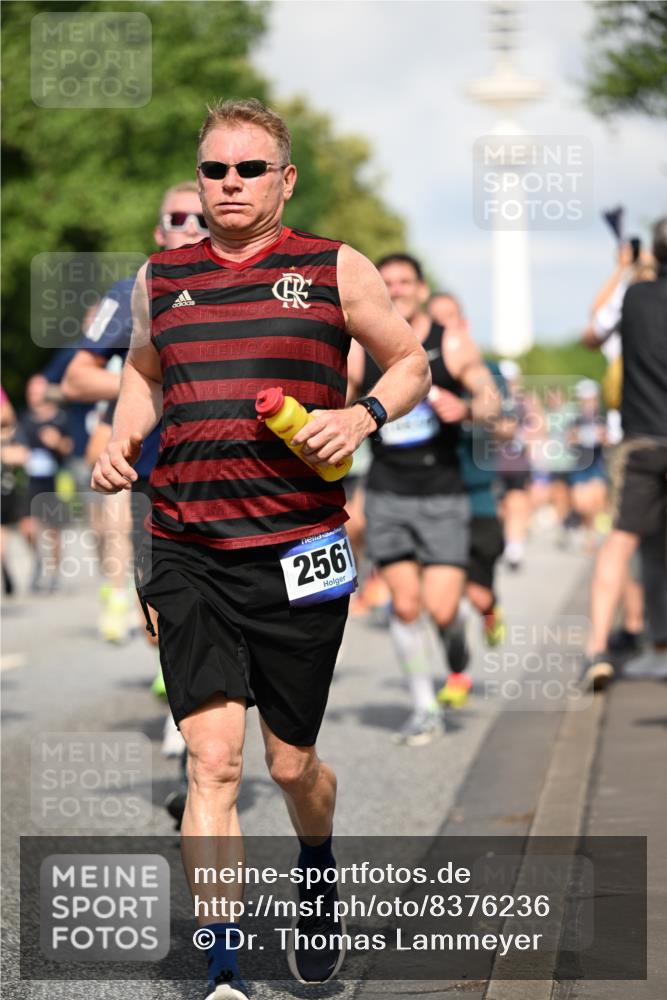 29.06.2025 - hella hamburg halbmarathon Dr. Thomas Lammeyer http://msf.ph/oto/8376236 29.06.2025 09:58:26 Kennedybrücke 1119, 1342, 1399, 1549, 1750, 1817, 1942, 2020, 2222, 2367, 2442, 2561, 2670, 2816, 2889, 2955, 3562, 4017, 4816, 5447, 5884, 6290, 6923, 6978, 6991, 7087, 7274, 7297, 7335, 7508, 7908, 8142, 8482, 8657, 8698, 8916, 8981, 9038, 9710, 9924, 9931, 10057, 11125, 11422 meine-sportfotos.de