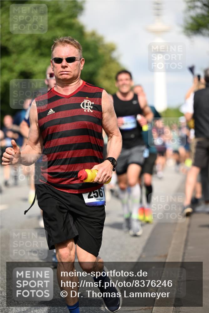 29.06.2025 - hella hamburg halbmarathon Dr. Thomas Lammeyer http://msf.ph/oto/8376246 29.06.2025 09:58:26 Kennedybrücke 1119, 1342, 1399, 1549, 1750, 1817, 1942, 2020, 2222, 2367, 2442, 2561, 2670, 2816, 2889, 2955, 3562, 4017, 4816, 5447, 5884, 6290, 6923, 6978, 6991, 7087, 7274, 7297, 7335, 7508, 7908, 8142, 8482, 8657, 8698, 8916, 8981, 9038, 9710, 9924, 9931, 10057, 11125, 11422 meine-sportfotos.de