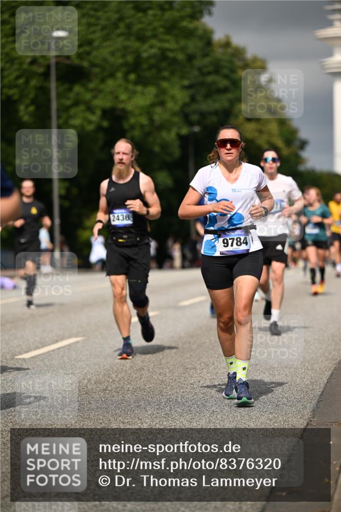29.06.2025 - hella hamburg halbmarathon Dr. Thomas Lammeyer http://msf.ph/oto/8376320 29.06.2025 10:20:08 Kennedybrücke 1212, 1308, 1651, 2071, 2076, 2436, 2601, 2835, 3167, 4583, 4828, 5046, 8057, 8169, 8274, 8554, 8746, 9307, 9601, 9784, 9802, 9881, 10107, 10139, 10141, 10183, 10292, 10844, 11113, 11303 meine-sportfotos.de