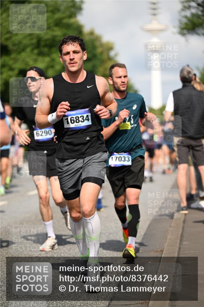 29.06.2025 - hella hamburg halbmarathon Dr. Thomas Lammeyer http://msf.ph/oto/8376442 29.06.2025 09:58:27 Kennedybrücke 1119, 1342, 1399, 1549, 1750, 1817, 1942, 2020, 2222, 2367, 2442, 2561, 2670, 2816, 2889, 2955, 3562, 4017, 4816, 5447, 5884, 6290, 6389, 6923, 6978, 6991, 7087, 7274, 7297, 7335, 7508, 7908, 8482, 8657, 8698, 8916, 8981, 9038, 9661, 9710, 9924, 9931, 10057, 11125, 11422 meine-sportfotos.de