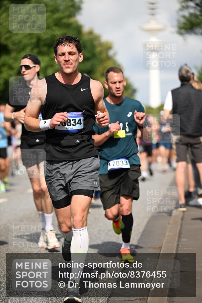 29.06.2025 - hella hamburg halbmarathon Dr. Thomas Lammeyer http://msf.ph/oto/8376455 29.06.2025 09:58:27 Kennedybrücke 1119, 1342, 1399, 1549, 1750, 1817, 1942, 2020, 2222, 2367, 2442, 2561, 2670, 2816, 2889, 2955, 3562, 4017, 4816, 5447, 5884, 6290, 6389, 6923, 6978, 6991, 7087, 7274, 7297, 7335, 7508, 7908, 8482, 8657, 8698, 8916, 8981, 9038, 9661, 9710, 9924, 9931, 10057, 11125, 11422 meine-sportfotos.de