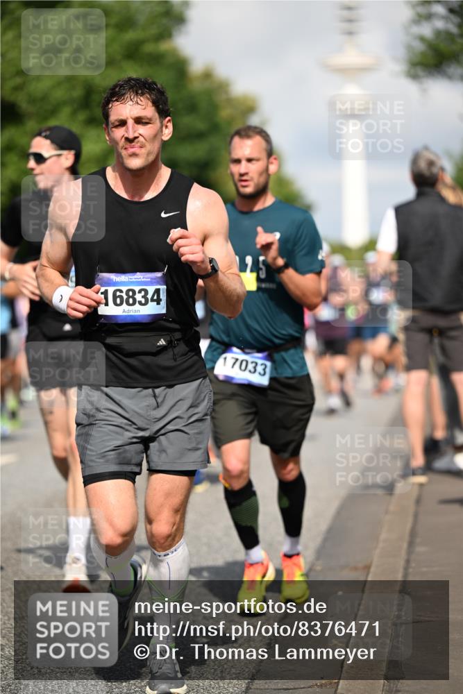 29.06.2025 - hella hamburg halbmarathon Dr. Thomas Lammeyer http://msf.ph/oto/8376471 29.06.2025 09:58:28 Kennedybrücke 1119, 1342, 1399, 1549, 1750, 1817, 1942, 2222, 2367, 2442, 2561, 2670, 2816, 2889, 2955, 3562, 4017, 4816, 5447, 5884, 6290, 6389, 6923, 6978, 6991, 7087, 7274, 7297, 7335, 7508, 7908, 8482, 8657, 8698, 8916, 8981, 9038, 9661, 9710, 9924, 9931, 10057, 11125, 11422 meine-sportfotos.de