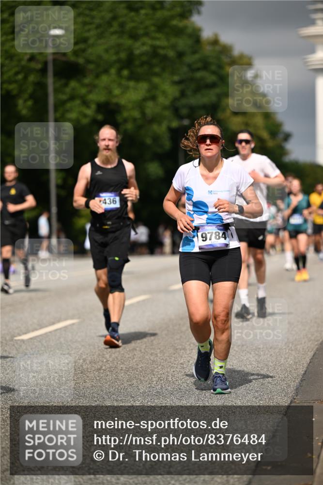 29.06.2025 - hella hamburg halbmarathon Dr. Thomas Lammeyer http://msf.ph/oto/8376484 29.06.2025 10:20:09 Kennedybrücke 1212, 1308, 1651, 2071, 2076, 2436, 2601, 2835, 4583, 4828, 5046, 8057, 8169, 8274, 8554, 8746, 9307, 9601, 9784, 9802, 9881, 10107, 10139, 10141, 10183, 10292, 10844, 11113, 11303 meine-sportfotos.de