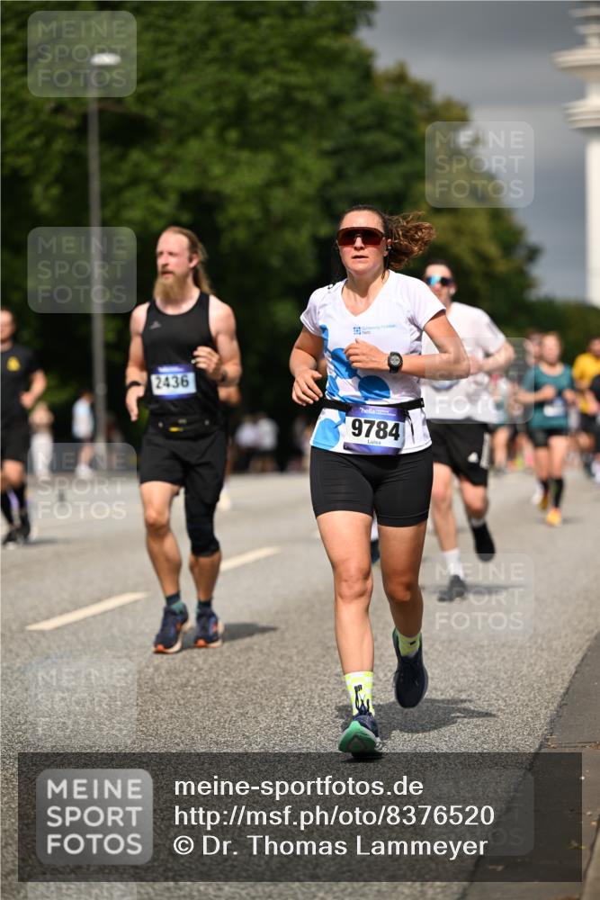 29.06.2025 - hella hamburg halbmarathon Dr. Thomas Lammeyer http://msf.ph/oto/8376520 29.06.2025 10:20:09 Kennedybrücke 1212, 1308, 1651, 2071, 2076, 2436, 2601, 2835, 4583, 4828, 5046, 8057, 8169, 8274, 8554, 8746, 9307, 9601, 9784, 9802, 9881, 10107, 10139, 10141, 10183, 10292, 10844, 11113, 11303 meine-sportfotos.de