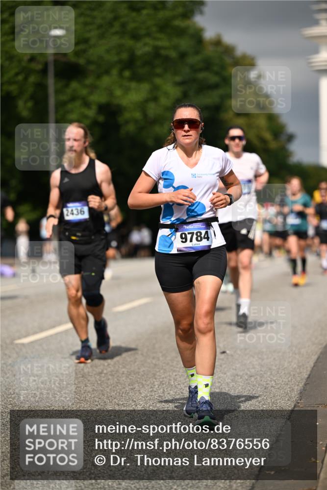 29.06.2025 - hella hamburg halbmarathon Dr. Thomas Lammeyer http://msf.ph/oto/8376556 29.06.2025 10:20:09 Kennedybrücke 1212, 1308, 1651, 2071, 2076, 2436, 2601, 2835, 4583, 4828, 5046, 8057, 8169, 8274, 8554, 8746, 9307, 9601, 9784, 9802, 9881, 10107, 10139, 10141, 10183, 10292, 10844, 11113, 11303 meine-sportfotos.de