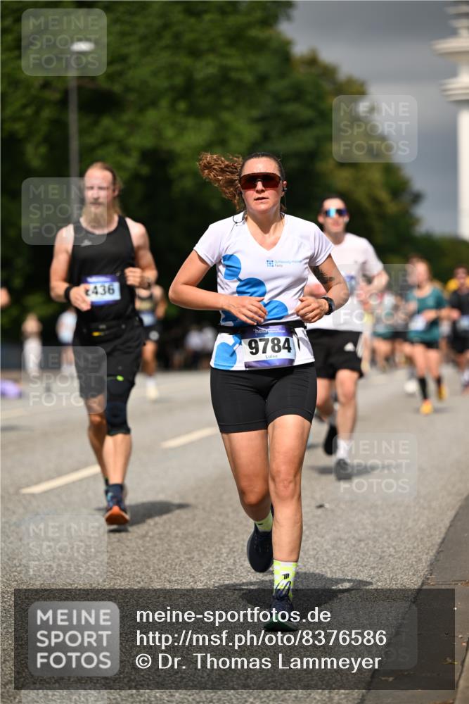 29.06.2025 - hella hamburg halbmarathon Dr. Thomas Lammeyer http://msf.ph/oto/8376586 29.06.2025 10:20:09 Kennedybrücke 1212, 1308, 1651, 2071, 2076, 2436, 2601, 2835, 4583, 4828, 5046, 8057, 8169, 8274, 8554, 8746, 9307, 9601, 9784, 9802, 9881, 10107, 10139, 10141, 10183, 10292, 10844, 11113, 11303 meine-sportfotos.de
