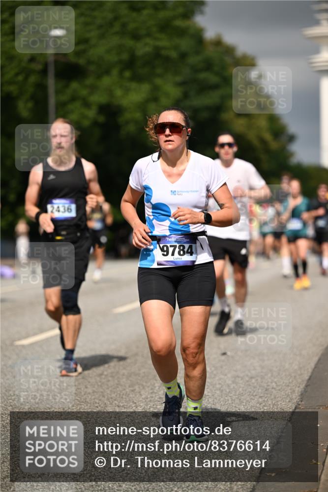29.06.2025 - hella hamburg halbmarathon Dr. Thomas Lammeyer http://msf.ph/oto/8376614 29.06.2025 10:20:09 Kennedybrücke 1212, 1308, 1651, 2071, 2076, 2436, 2601, 2835, 4583, 4828, 5046, 8057, 8169, 8274, 8554, 8746, 9307, 9601, 9784, 9802, 9881, 10107, 10139, 10141, 10183, 10292, 10844, 11113, 11303 meine-sportfotos.de