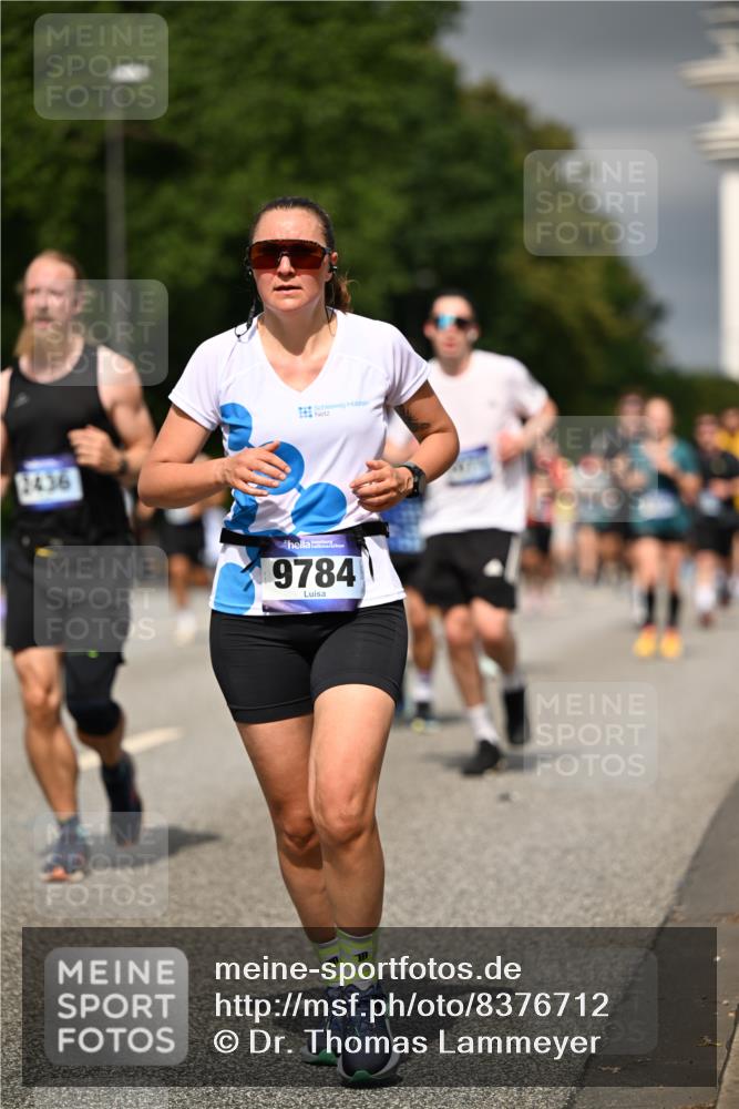 29.06.2025 - hella hamburg halbmarathon Dr. Thomas Lammeyer http://msf.ph/oto/8376712 29.06.2025 10:20:10 Kennedybrücke 1212, 1308, 1651, 2071, 2076, 2165, 2436, 2601, 2803, 2835, 4583, 4828, 5046, 7158, 8057, 8169, 8274, 8295, 8554, 8746, 9307, 9601, 9784, 9802, 9881, 10107, 10139, 10141, 10183, 10292, 10844, 11113, 11303 meine-sportfotos.de