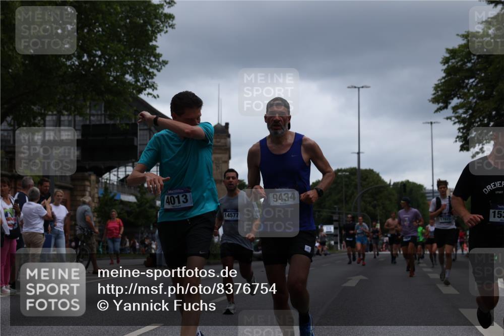 29.06.2025 - hella hamburg halbmarathon Yannick Fuchs http://msf.ph/oto/8376754 29.06.2025 10:54:23 20KM 1681, 2011, 2091, 2167, 2363, 2730, 4013, 6309, 7065, 8003, 8191, 8421, 8422, 8509, 8923, 9006, 9434, 10576, 11041, 11366, 11753, 11937, 12491, 13488, 13589, 14224, 14429, 14577, 15344, 15901, 16439, 17491, 17825, 17899, 18029, 18063, 18254, 18701, 19159, 19246 meine-sportfotos.de