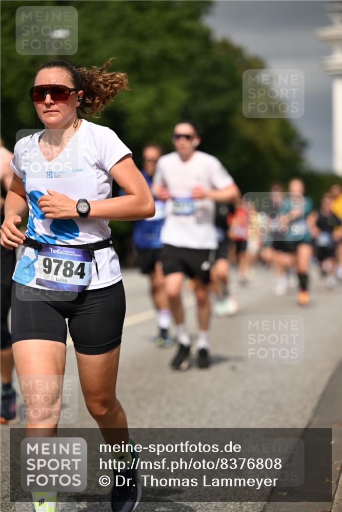 29.06.2025 - hella hamburg halbmarathon Dr. Thomas Lammeyer http://msf.ph/oto/8376808 29.06.2025 10:20:10 Kennedybrücke 1212, 1308, 1651, 2071, 2076, 2165, 2436, 2601, 2803, 2835, 4583, 4828, 5046, 7158, 8057, 8169, 8274, 8295, 8554, 8746, 9307, 9601, 9784, 9802, 9881, 10107, 10139, 10141, 10183, 10292, 10844, 11113, 11303 meine-sportfotos.de