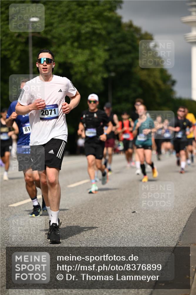 29.06.2025 - hella hamburg halbmarathon Dr. Thomas Lammeyer http://msf.ph/oto/8376899 29.06.2025 10:20:12 Kennedybrücke 1212, 1308, 1599, 1651, 2071, 2165, 2436, 2601, 2803, 2835, 4478, 4583, 4637, 4828, 5046, 6935, 7158, 7753, 8057, 8169, 8274, 8295, 8554, 8597, 8645, 8746, 9307, 9601, 9628, 9784, 9802, 9810, 9881, 10107, 10139, 10141, 10183, 10292, 10844, 11113, 11303 meine-sportfotos.de