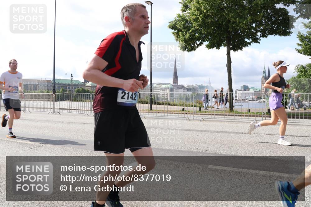 29.06.2025 - hella hamburg halbmarathon Lena Gebhardt http://msf.ph/oto/8377019 29.06.2025 10:02:29 Lombardsbrücke 58, 2142, 1128, 1254, 1432, 1453, 1702, 1733, 2142, 2322, 2323, 2685, 2712, 2819, 3169, 3225, 3780, 3919, 3976, 4066, 4985, 5734, 5763, 6166, 6295, 6322, 6708, 6752, 6860, 7031, 7049, 7223, 7243, 7323, 7869, 7888, 8003, 8364, 8624, 8662, 8749, 9006, 9020, 9021, 9131, 9156, 9353, 9554, 9741, 9928, 9986, 10128, 10295, 10539, 10866, 11191, 11250, 11515, 11554, 11670, 11702, 11782, 11871, 11938, 11968, 12315, 12316, 12491, 14660, 14677, 16420 meine-sportfotos.de