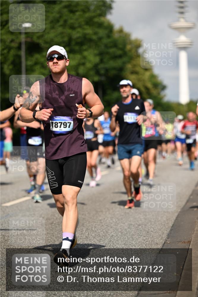 29.06.2025 - hella hamburg halbmarathon Dr. Thomas Lammeyer http://msf.ph/oto/8377122 29.06.2025 09:58:33 Kennedybrücke 1119, 1549, 1817, 1942, 2222, 2367, 2442, 2561, 2592, 2596, 2670, 2816, 2955, 3562, 4017, 4832, 5447, 5884, 6290, 6389, 6723, 6923, 6978, 6991, 7274, 7335, 7508, 7908, 8117, 8482, 8657, 8698, 8916, 8981, 9038, 9661, 9710, 9924, 9931, 10057, 11125, 11422 meine-sportfotos.de