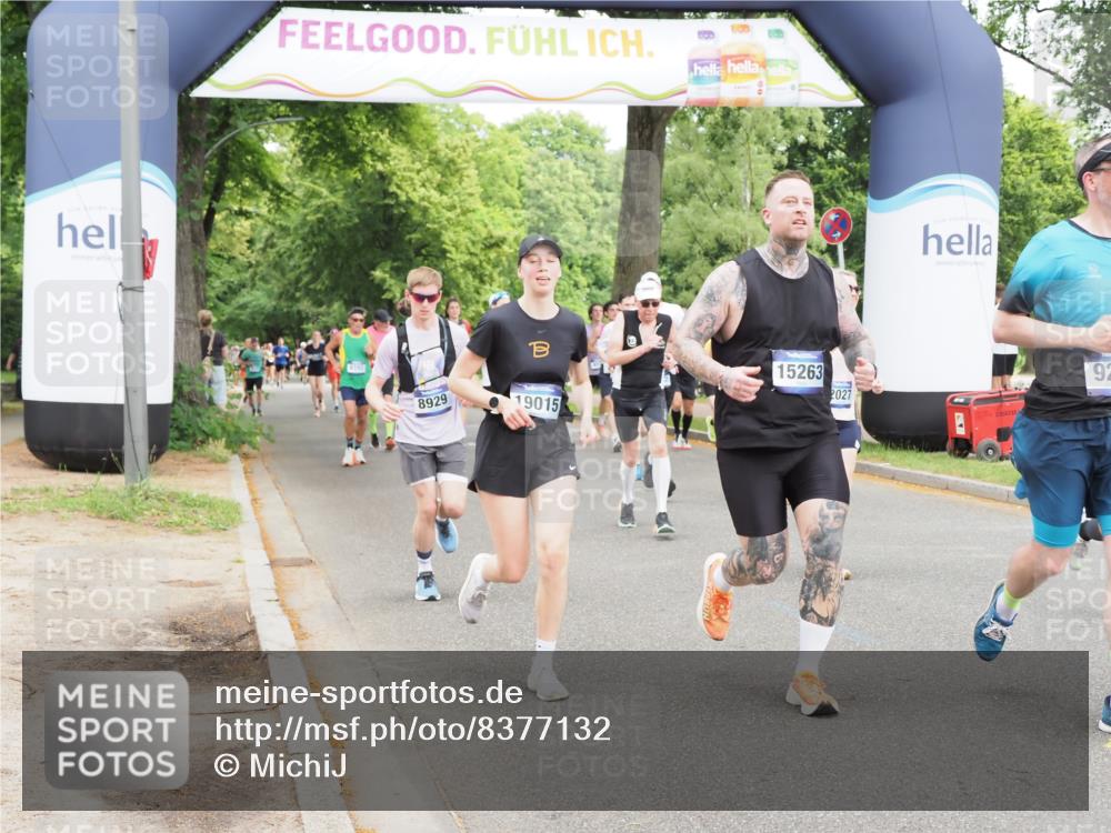 29.06.2025 - hella hamburg halbmarathon MichiJ http://msf.ph/oto/8377132 29.06.2025 10:45:35 Zwischen KM18-KM19 1642, 1946, 1951, 2027, 4796, 5675, 6636, 7138, 8929, 9230, 12144, 15263, 17810, 19015 meine-sportfotos.de