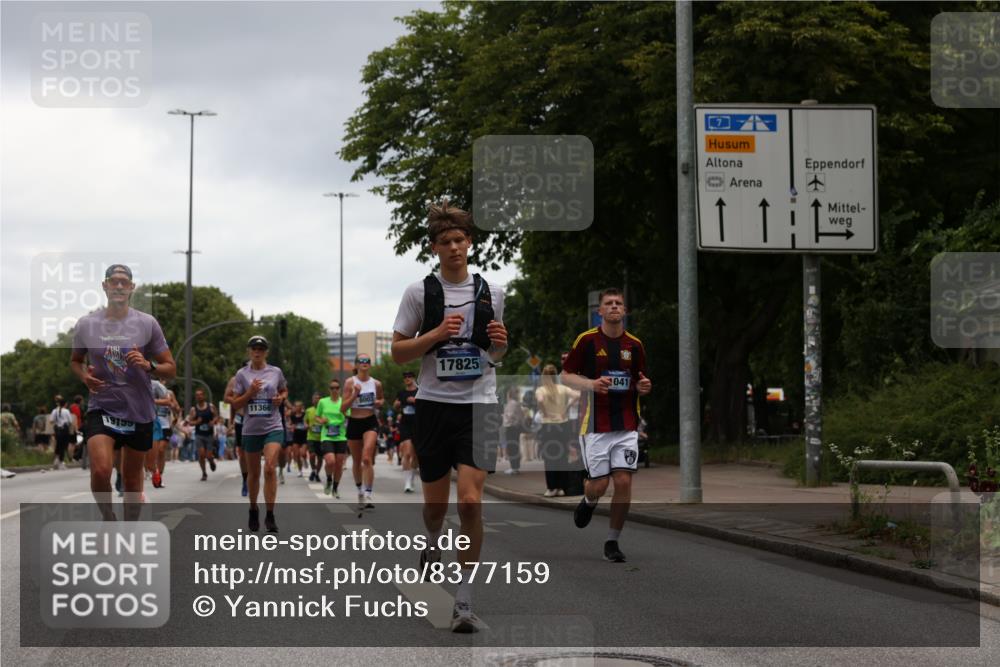 29.06.2025 - hella hamburg halbmarathon Yannick Fuchs http://msf.ph/oto/8377159 29.06.2025 10:54:26 20KM 1681, 2091, 2167, 2363, 4013, 6033, 6309, 7065, 7636, 8003, 8191, 8421, 8422, 8509, 8923, 9006, 9434, 10576, 11041, 11366, 11753, 11937, 12491, 13488, 13589, 14224, 14429, 14577, 15344, 15901, 16439, 17491, 17825, 17899, 18029, 18063, 18254, 18701, 19159, 19246 meine-sportfotos.de