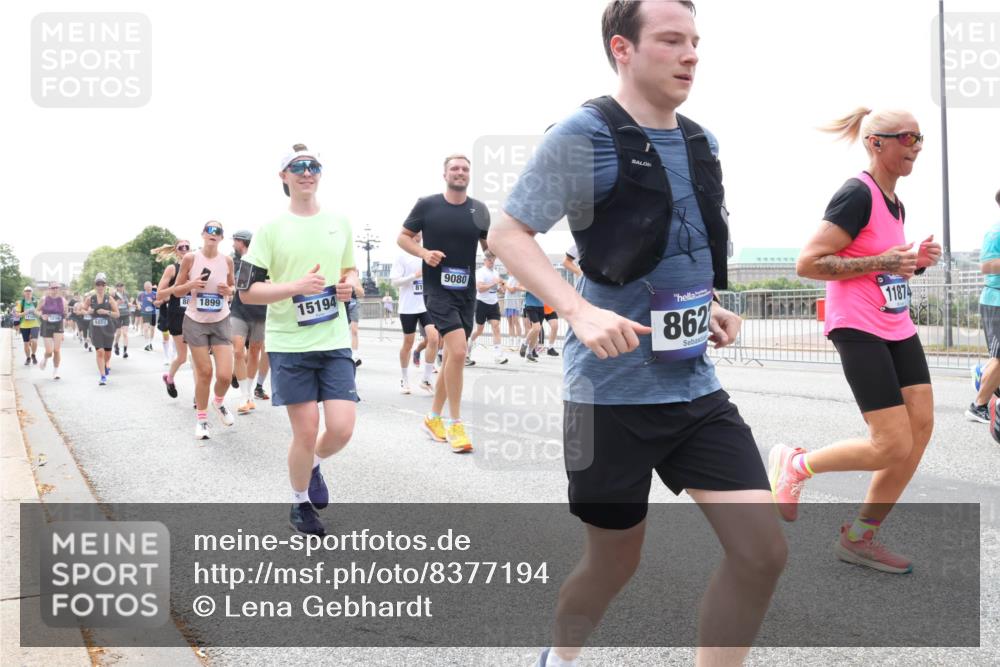 29.06.2025 - hella hamburg halbmarathon Lena Gebhardt http://msf.ph/oto/8377194 29.06.2025 10:40:02 Lombardsbrücke 8, 1899, 15194, 9080, 862, 11874, 1018, 1037, 1058, 1076, 1291, 1586, 1691, 1899, 2019, 2109, 2254, 2313, 2515, 2572, 2578, 2866, 2888, 2976, 3046, 3237, 3515, 3607, 3808, 3882, 3883, 3884, 4173, 4271, 4298, 4471, 4752, 4756, 5045, 5113, 5229, 5263, 5351, 5352, 5654, 5701, 5877, 5901, 6097, 6427, 6428, 6463, 6548, 6673, 6698, 6719, 6726, 6739, 6750, 6866, 6876, 6890, 6920, 7045, 7053, 7108, 7125, 7174, 7199, 7429, 7455, 7456, 7675, 7850, 8107, 8612, 9747, 10441 meine-sportfotos.de