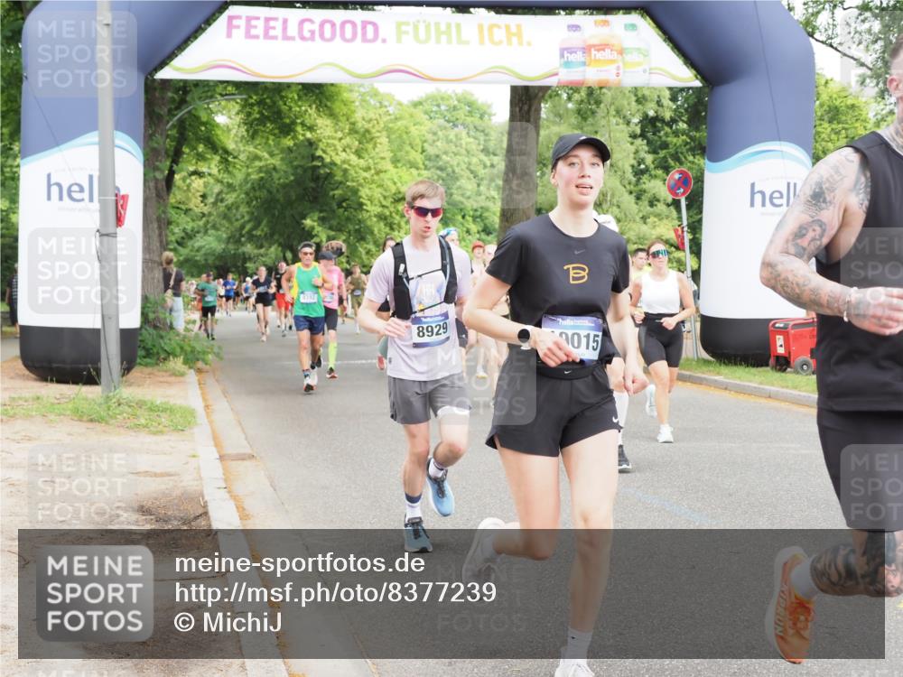 29.06.2025 - hella hamburg halbmarathon MichiJ http://msf.ph/oto/8377239 29.06.2025 10:45:36 Zwischen KM18-KM19 1642, 2027, 4796, 5675, 6636, 7138, 8929, 9230, 12144, 15263, 16922, 17810, 18730, 19002, 19003, 19015 meine-sportfotos.de