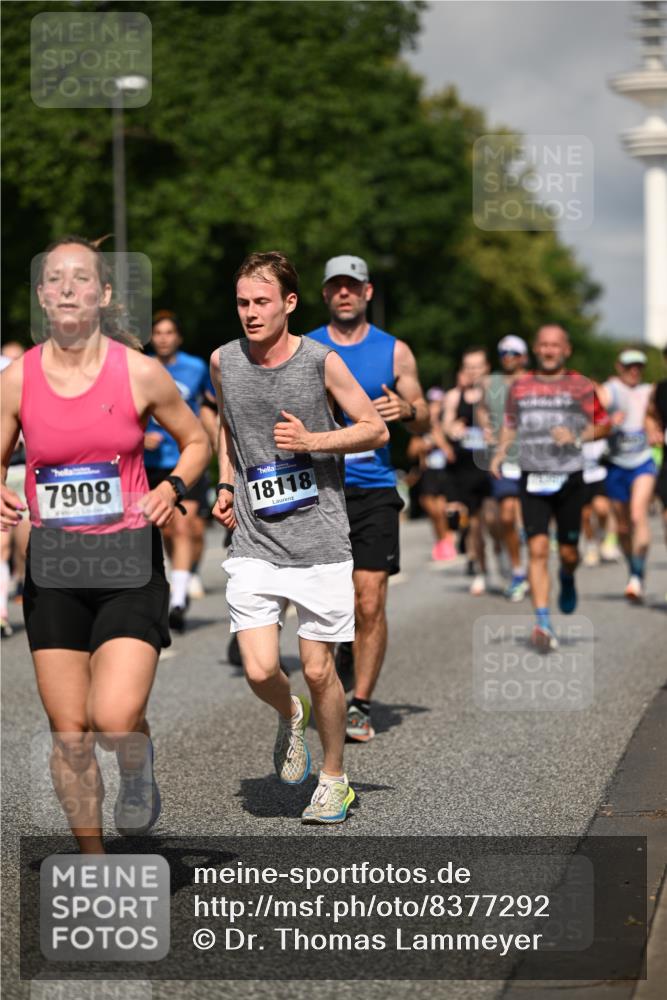 29.06.2025 - hella hamburg halbmarathon Dr. Thomas Lammeyer http://msf.ph/oto/8377292 29.06.2025 09:58:37 Kennedybrücke 1549, 1817, 2222, 2367, 2561, 2592, 2596, 2670, 2816, 2955, 3208, 4832, 5705, 6290, 6389, 6723, 6923, 6978, 6991, 7274, 7335, 7508, 7908, 8117, 8437, 8482, 8657, 8698, 8916, 8981, 9038, 9159, 9661, 9710, 9924, 9931, 10057, 10122, 11125 meine-sportfotos.de