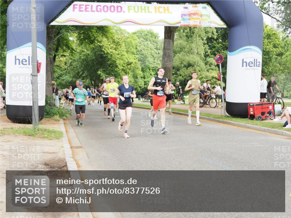 29.06.2025 - hella hamburg halbmarathon MichiJ http://msf.ph/oto/8377526 29.06.2025 10:45:43 Zwischen KM18-KM19 1642, 2348, 2584, 2677, 2759, 2855, 3114, 4550, 6860, 8392, 16922, 17810, 17839, 17852, 18232, 18730, 18833, 18954, 19002, 19003 meine-sportfotos.de