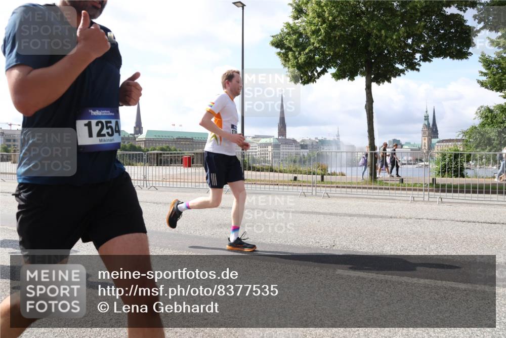 29.06.2025 - hella hamburg halbmarathon Lena Gebhardt http://msf.ph/oto/8377535 29.06.2025 10:02:30 Lombardsbrücke 1254, 1128, 1254, 1432, 1453, 1702, 1733, 2142, 2322, 2323, 2685, 2712, 2819, 3169, 3225, 3780, 3919, 3976, 4066, 4985, 5734, 5763, 6166, 6295, 6322, 6708, 6752, 6860, 7031, 7049, 7223, 7243, 7323, 7869, 7888, 8003, 8364, 8624, 8662, 8749, 9006, 9020, 9021, 9131, 9156, 9353, 9554, 9741, 9928, 9986, 10128, 10295, 10539, 10866, 11191, 11250, 11515, 11554, 11670, 11702, 11782, 11871, 11938, 11968, 12315, 12316, 12491 meine-sportfotos.de