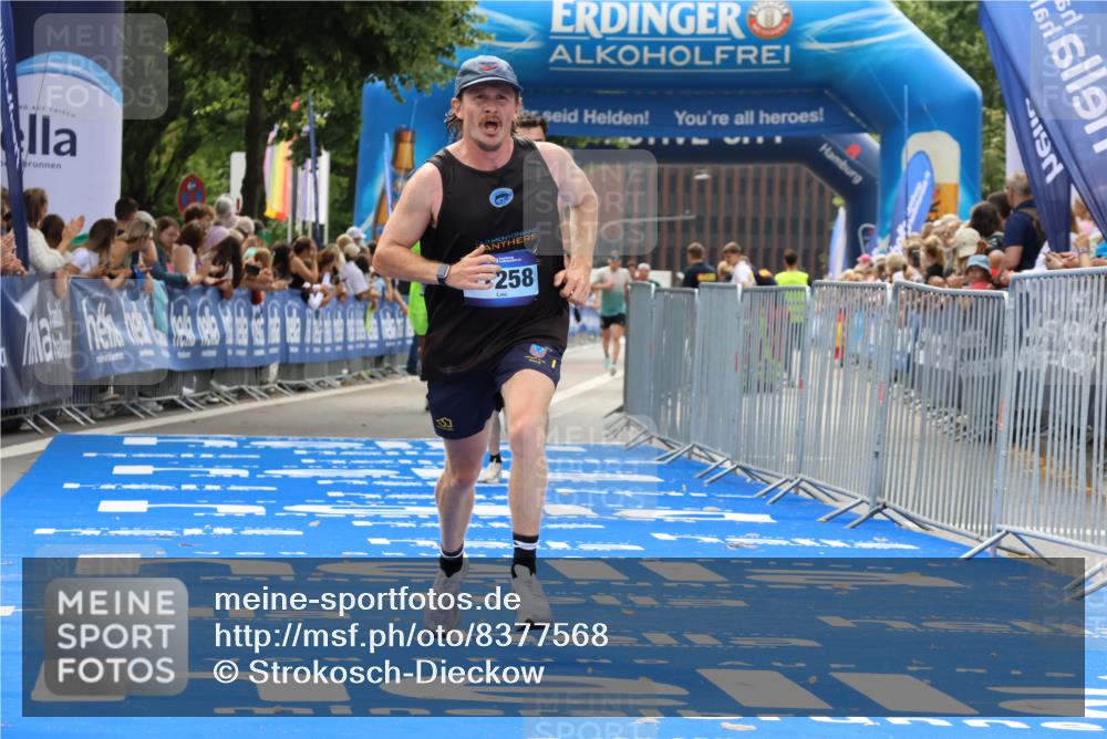 29.06.2025 - hella hamburg halbmarathon Strokosch-Dieckow http://msf.ph/oto/8377568 29.06.2025 10:25:51 Ziel 9767, 10468, 17258, 18692 meine-sportfotos.de