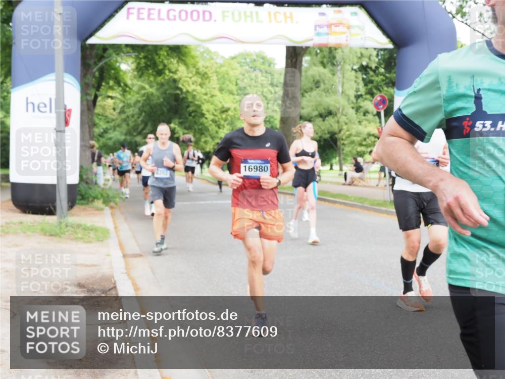 29.06.2025 - hella hamburg halbmarathon MichiJ http://msf.ph/oto/8377609 29.06.2025 10:45:48 Zwischen KM18-KM19 2348, 2619, 2677, 3279, 5926, 6202, 10759, 16980, 17839, 18232, 18254, 18954 meine-sportfotos.de