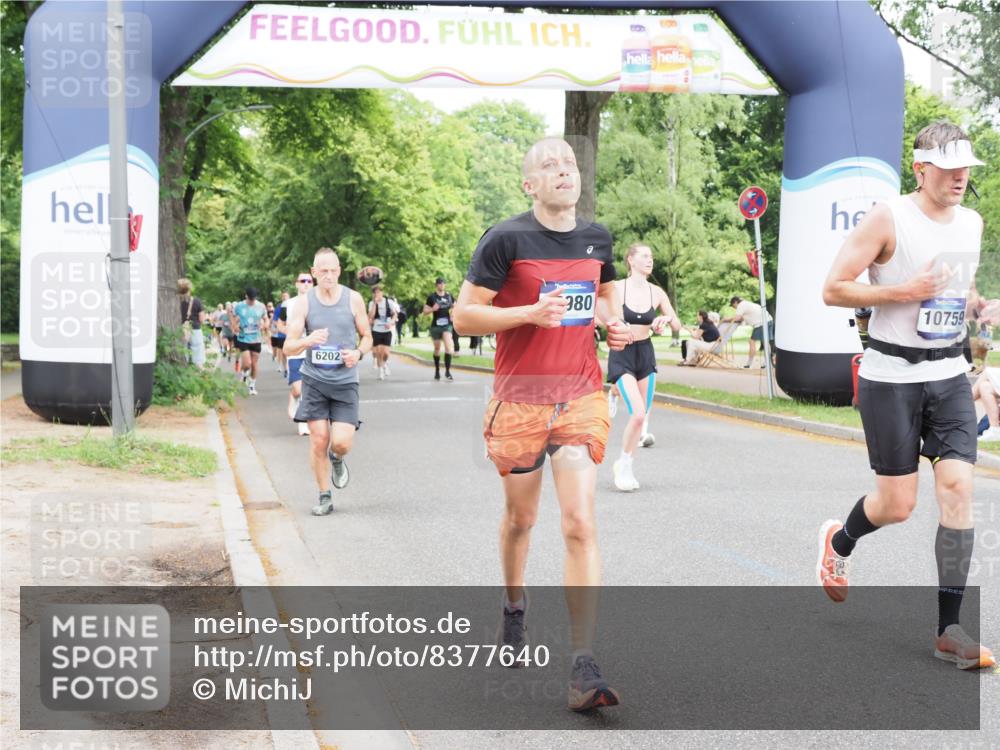 29.06.2025 - hella hamburg halbmarathon MichiJ http://msf.ph/oto/8377640 29.06.2025 10:45:48 Zwischen KM18-KM19 2348, 2619, 2677, 3279, 5926, 6202, 10759, 16980, 17839, 18232, 18254, 18954 meine-sportfotos.de