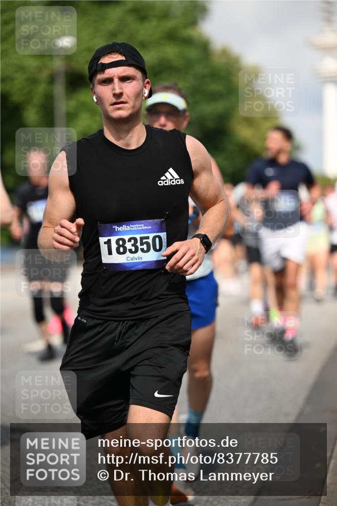 29.06.2025 - hella hamburg halbmarathon Dr. Thomas Lammeyer http://msf.ph/oto/8377785 29.06.2025 09:58:42 Kennedybrücke 1549, 1817, 2274, 2592, 2596, 2816, 2955, 3208, 3209, 3258, 4832, 5399, 5705, 6389, 6723, 6923, 6978, 6991, 7274, 7335, 7508, 7908, 8117, 8437, 8657, 8981, 9031, 9038, 9093, 9159, 9476, 9661, 9710, 9720, 9924, 9931, 10122, 11125 meine-sportfotos.de