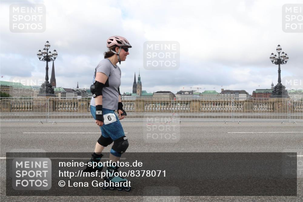 29.06.2025 - hella hamburg halbmarathon Lena Gebhardt http://msf.ph/oto/8378071 29.06.2025 09:14:11 Lombardsbrücke 6 meine-sportfotos.de