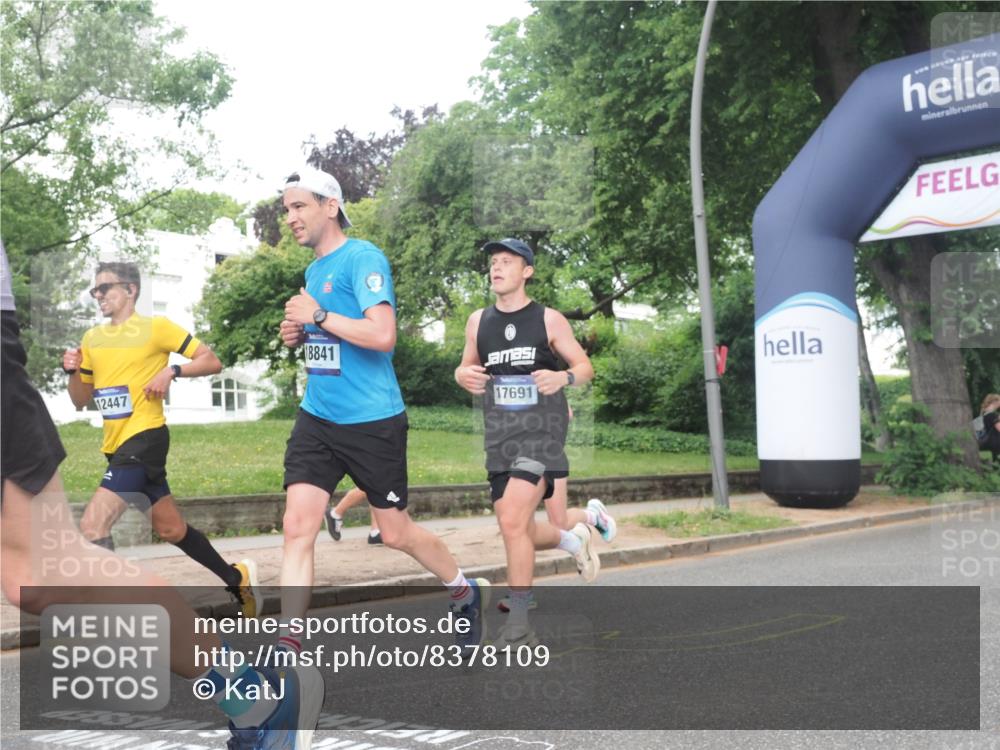 29.06.2025 - hella hamburg halbmarathon KatJ http://msf.ph/oto/8378109 29.06.2025 10:24:46 Zwischen KM18-KM19 3809 meine-sportfotos.de