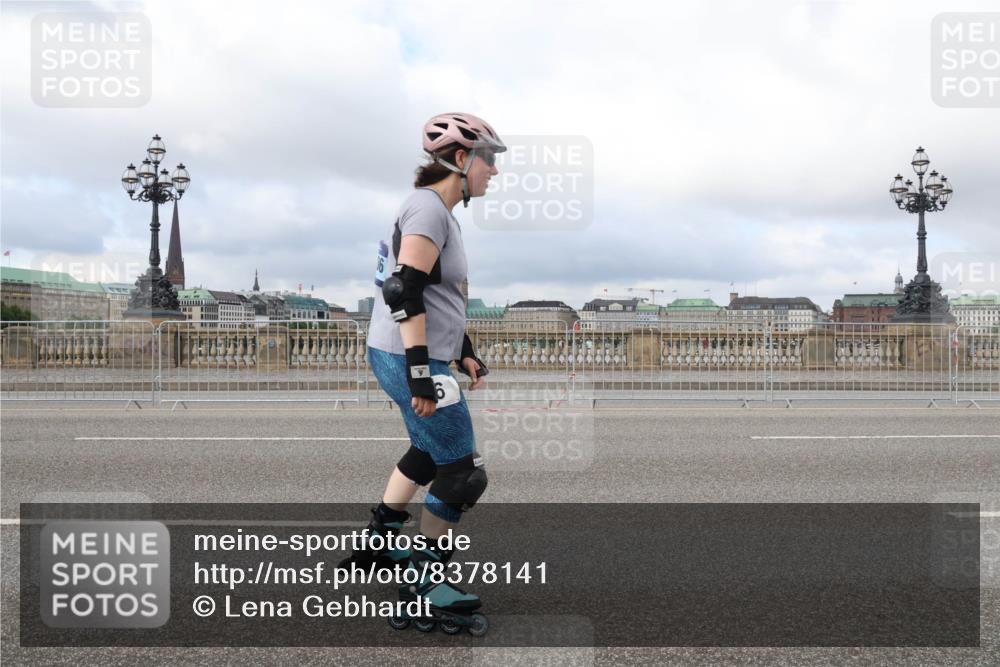 29.06.2025 - hella hamburg halbmarathon Lena Gebhardt http://msf.ph/oto/8378141 29.06.2025 09:14:11 Lombardsbrücke  meine-sportfotos.de