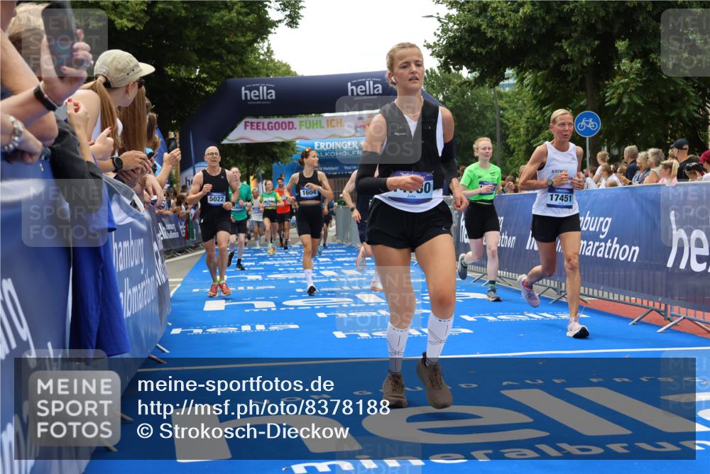 29.06.2025 - hella hamburg halbmarathon Strokosch-Dieckow http://msf.ph/oto/8378188 29.06.2025 10:47:54 Ziel 1604, 1613, 4528, 4601, 5022, 6377, 6836, 8564, 11961, 12808, 14383, 14730, 15333, 16766, 17451, 18206, 18356, 18836, 18922, 19198 meine-sportfotos.de