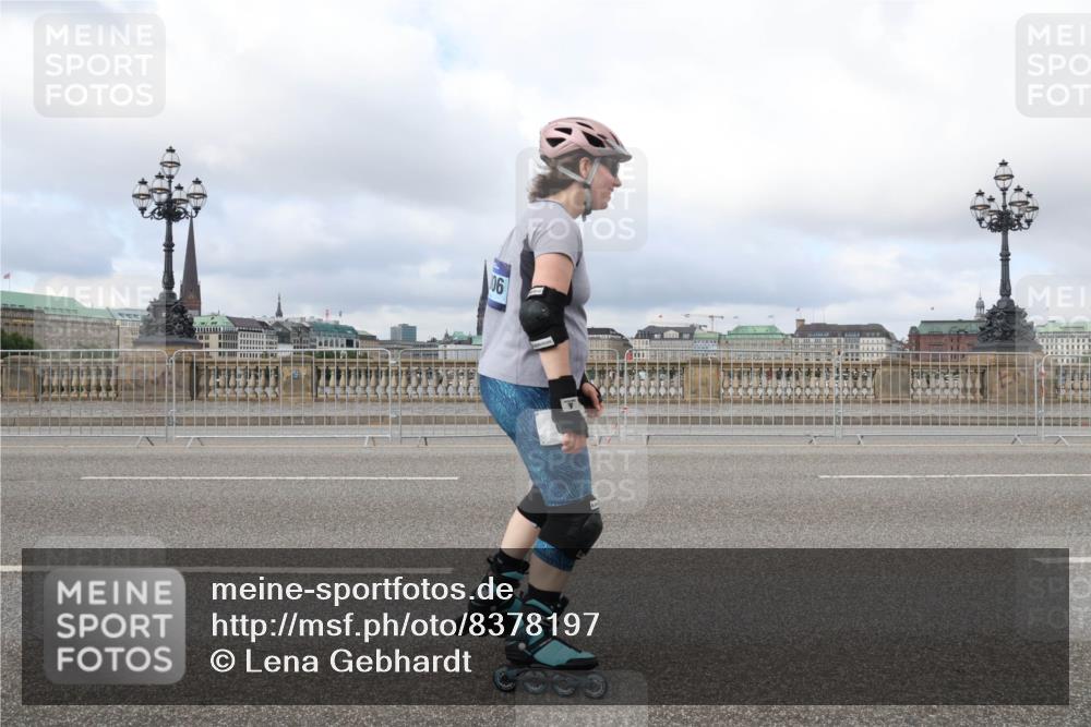 29.06.2025 - hella hamburg halbmarathon Lena Gebhardt http://msf.ph/oto/8378197 29.06.2025 09:14:11 Lombardsbrücke  meine-sportfotos.de