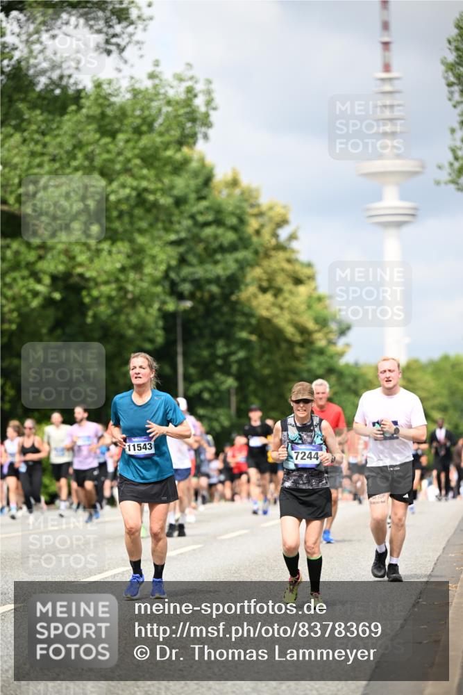 29.06.2025 - hella hamburg halbmarathon Dr. Thomas Lammeyer http://msf.ph/oto/8378369 29.06.2025 10:42:31 Kennedybrücke 1394, 1578, 1596, 1791, 1901, 2124, 3010, 3246, 3338, 3633, 3635, 3636, 3716, 4414, 4921, 5713, 5790, 5875, 6695, 6696, 6930, 7118, 7119, 7148, 7244, 7371, 7552, 8539, 8615, 8696, 9391, 9424, 9500, 9699, 10146, 10584, 11152, 11164 meine-sportfotos.de