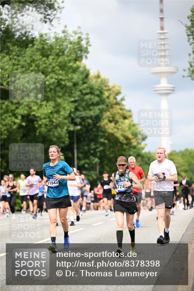 29.06.2025 - hella hamburg halbmarathon Dr. Thomas Lammeyer http://msf.ph/oto/8378398 29.06.2025 10:42:31 Kennedybrücke 1394, 1578, 1596, 1791, 1901, 2124, 3010, 3246, 3338, 3633, 3635, 3636, 3716, 4414, 4921, 5713, 5790, 5875, 6695, 6696, 6930, 7118, 7119, 7148, 7244, 7371, 7552, 8539, 8615, 8696, 9391, 9424, 9500, 9699, 10146, 10584, 11152, 11164 meine-sportfotos.de