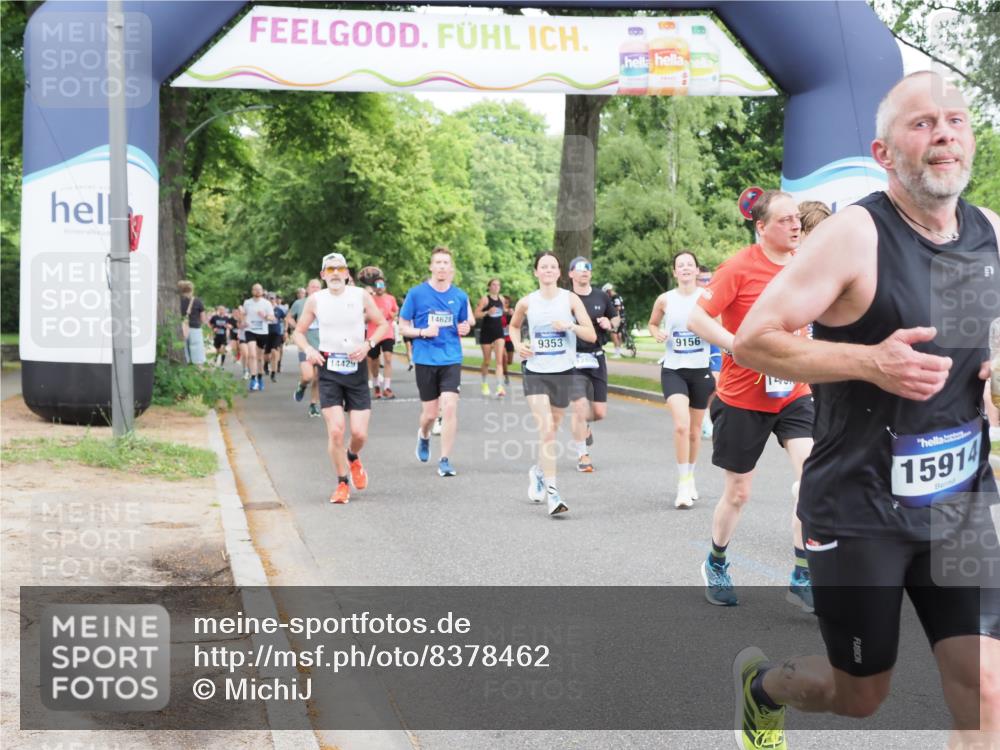 29.06.2025 - hella hamburg halbmarathon MichiJ http://msf.ph/oto/8378462 29.06.2025 10:45:57 Zwischen KM18-KM19 1285, 2006, 2957, 9156, 9353, 10539, 10915, 11757, 12509, 12809, 14375, 14429, 14628, 15914, 17825, 18153 meine-sportfotos.de