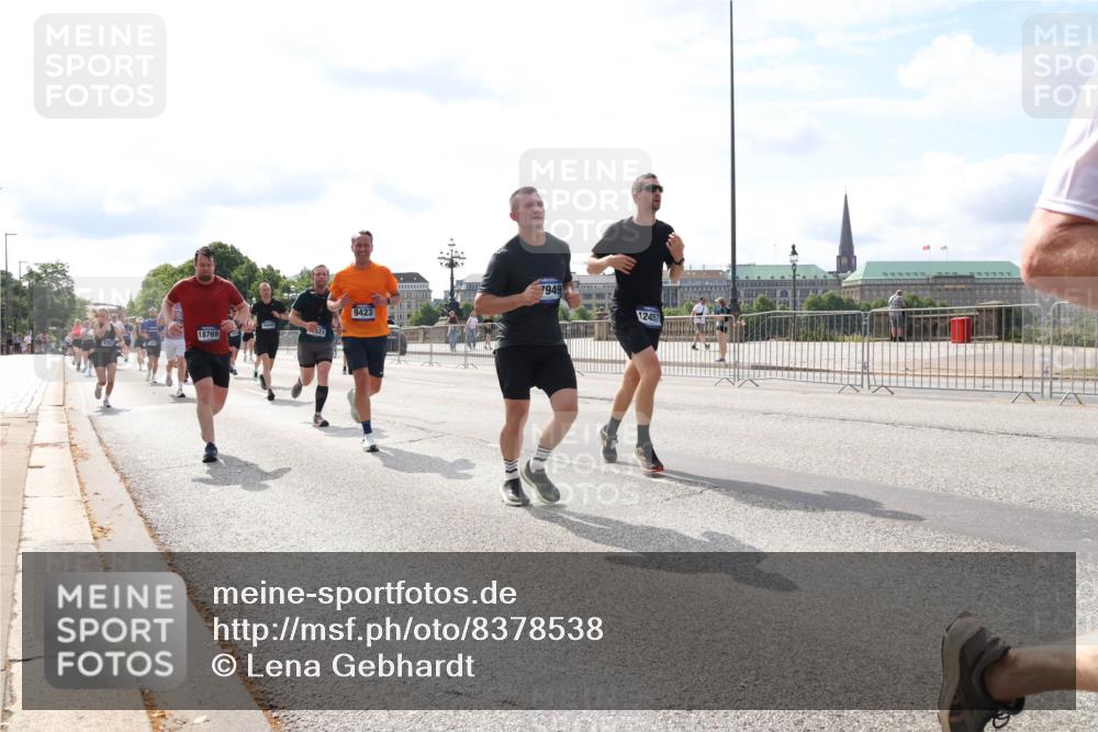 29.06.2025 - hella hamburg halbmarathon Lena Gebhardt http://msf.ph/oto/8378538 29.06.2025 10:15:26 Lombardsbrücke 18769, 9423, 7949, 12457, 1296, 1379, 1440, 1524, 1575, 1745, 2110, 2140, 2281, 2720, 2989, 3417, 3507, 3509, 3513, 3650, 3844, 4466, 4492, 4494, 4495, 4641, 5069, 5271, 5739, 5800, 5986, 6181, 6248, 6317, 6376, 6576, 7452, 7809, 7810, 7881, 8237, 8256, 8275, 8563, 8609, 9113, 9192, 9307, 9423, 9657, 9847, 9911, 9975, 9997, 10108, 10589, 10717, 10775, 10858, 11271, 11598, 12457, 12521, 13197, 13453, 13500, 14413, 14550, 14552, 15150, 15307, 15740 meine-sportfotos.de