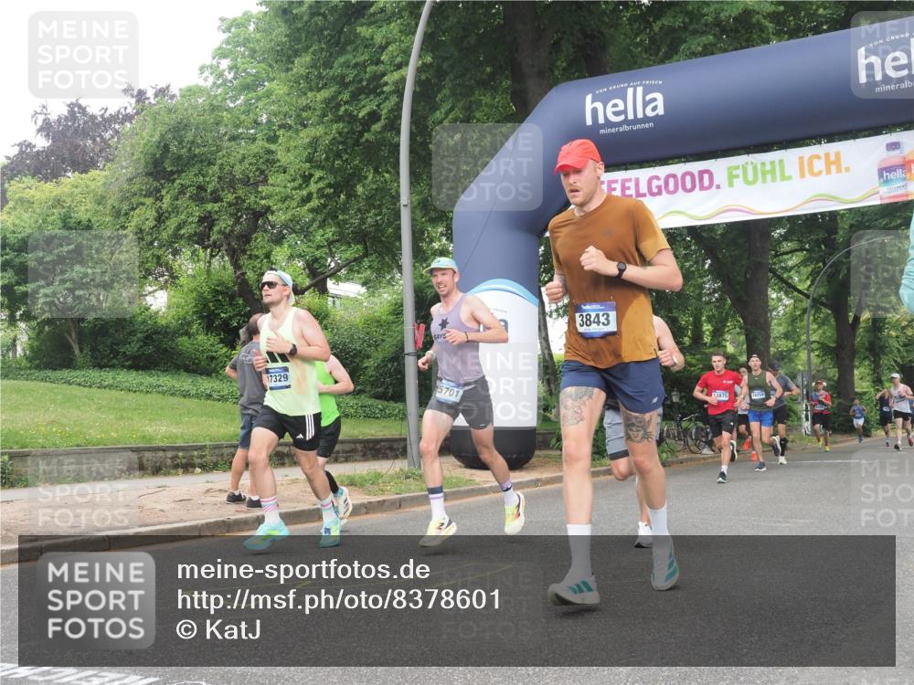 29.06.2025 - hella hamburg halbmarathon KatJ http://msf.ph/oto/8378601 29.06.2025 10:24:51 Zwischen KM18-KM19 3843 meine-sportfotos.de