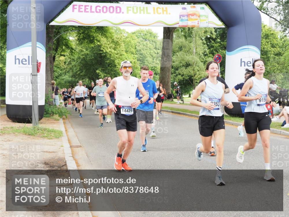 29.06.2025 - hella hamburg halbmarathon MichiJ http://msf.ph/oto/8378648 29.06.2025 10:45:58 Zwischen KM18-KM19 1285, 2006, 2957, 9156, 9353, 10539, 10915, 11757, 12509, 12809, 14375, 14429, 14628, 15914, 17176, 17825, 18153 meine-sportfotos.de