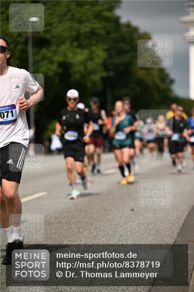 29.06.2025 - hella hamburg halbmarathon Dr. Thomas Lammeyer http://msf.ph/oto/8378719 29.06.2025 10:20:12 Kennedybrücke 1212, 1308, 1599, 1651, 2071, 2165, 2436, 2601, 2803, 2835, 4478, 4583, 4637, 4828, 5046, 6935, 7158, 7753, 8057, 8169, 8274, 8295, 8554, 8597, 8645, 8746, 9307, 9601, 9628, 9784, 9802, 9810, 9881, 10107, 10139, 10141, 10183, 10292, 10844, 11113, 11303 meine-sportfotos.de