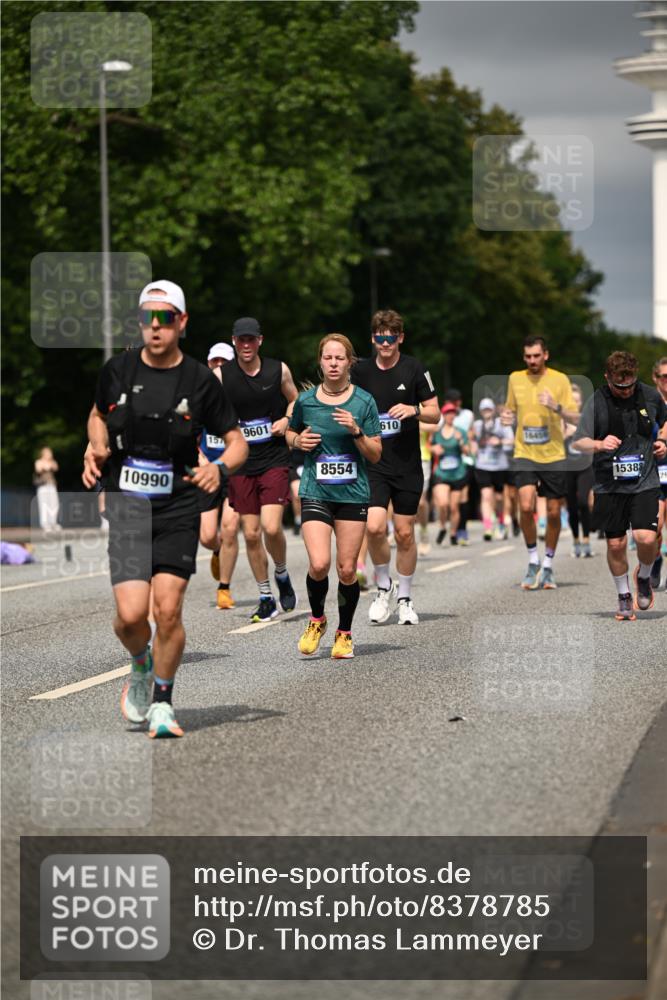 29.06.2025 - hella hamburg halbmarathon Dr. Thomas Lammeyer http://msf.ph/oto/8378785 29.06.2025 10:20:14 Kennedybrücke 1212, 1244, 1308, 1599, 1651, 2071, 2165, 2436, 2601, 2803, 2835, 3648, 4478, 4583, 4637, 4828, 5046, 6935, 7158, 7753, 8057, 8169, 8274, 8295, 8554, 8597, 8645, 8746, 9601, 9628, 9784, 9802, 9810, 9881, 10107, 10139, 10141, 10183, 10292, 10844, 11113 meine-sportfotos.de