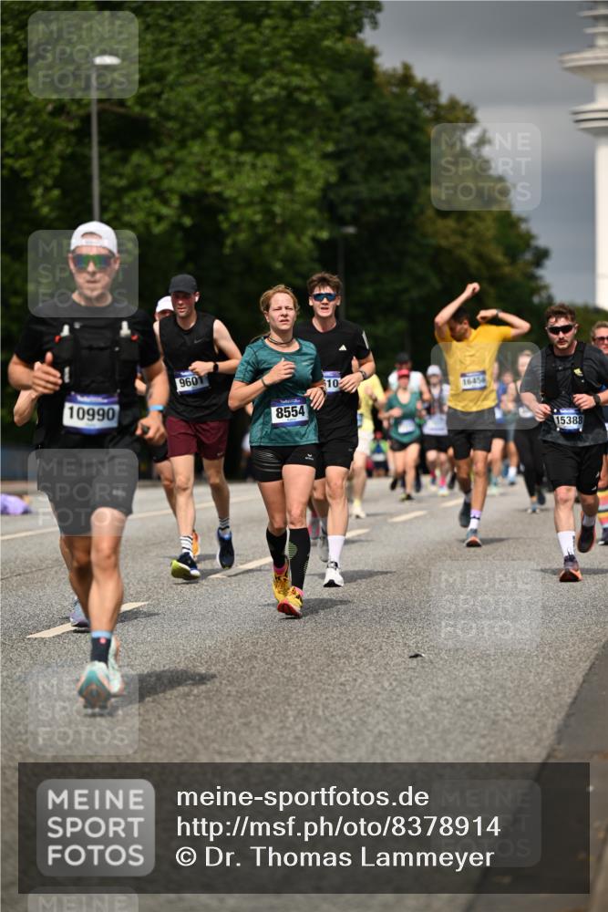 29.06.2025 - hella hamburg halbmarathon Dr. Thomas Lammeyer http://msf.ph/oto/8378914 29.06.2025 10:20:14 Kennedybrücke 1212, 1244, 1308, 1599, 1651, 2071, 2165, 2436, 2601, 2803, 2835, 3648, 4478, 4583, 4637, 4828, 5046, 6935, 7158, 7753, 8057, 8169, 8274, 8295, 8554, 8597, 8645, 8746, 9601, 9628, 9784, 9802, 9810, 9881, 10107, 10139, 10141, 10183, 10292, 10844, 11113 meine-sportfotos.de