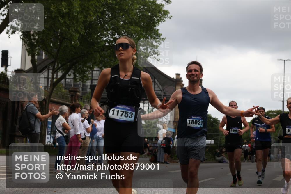 29.06.2025 - hella hamburg halbmarathon Yannick Fuchs http://msf.ph/oto/8379001 29.06.2025 10:54:37 20KM 1364, 1414, 1653, 1681, 2322, 2323, 2363, 6033, 6201, 6309, 6487, 6754, 6757, 7006, 7065, 7636, 8003, 8191, 8421, 8422, 8662, 8923, 9020, 9021, 10534, 10576, 11041, 11366, 11623, 11702, 11753, 11782, 11937, 12491, 13488, 13589, 14429, 15269, 17491, 17825, 17899, 17952, 18029, 18063, 19159, 19246 meine-sportfotos.de
