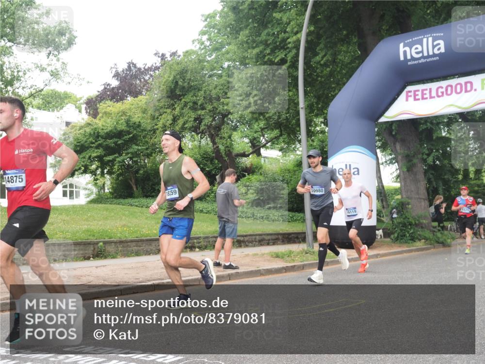 29.06.2025 - hella hamburg halbmarathon KatJ http://msf.ph/oto/8379081 29.06.2025 10:24:54 Zwischen KM18-KM19 3843 meine-sportfotos.de
