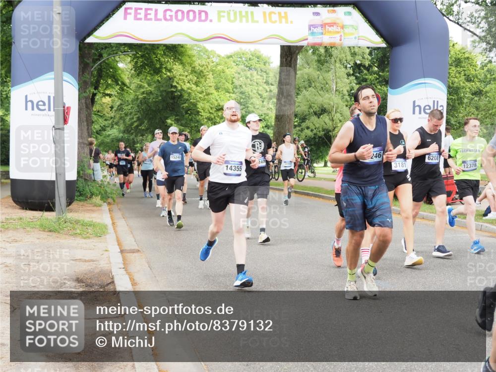 29.06.2025 - hella hamburg halbmarathon MichiJ http://msf.ph/oto/8379132 29.06.2025 10:46:02 Zwischen KM18-KM19 2957, 3181, 6208, 7259, 8089, 9156, 9353, 10915, 11757, 12378, 12406, 12633, 12809, 14355, 14375, 14429, 14628, 17176, 17825, 17931, 18153, 18467, 19246 meine-sportfotos.de