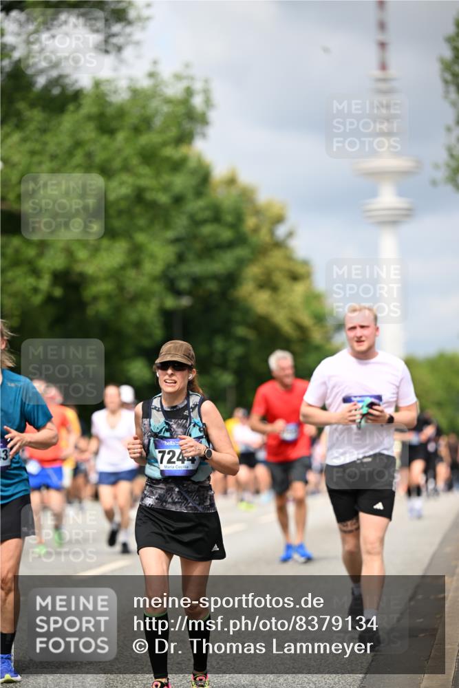 29.06.2025 - hella hamburg halbmarathon Dr. Thomas Lammeyer http://msf.ph/oto/8379134 29.06.2025 10:42:34 Kennedybrücke 1394, 1578, 1596, 1791, 1901, 2124, 2151, 3010, 3094, 3095, 3246, 3338, 3633, 3635, 3636, 3716, 3841, 3927, 4414, 4921, 5300, 5713, 5790, 5875, 6695, 6696, 6751, 6930, 7118, 7119, 7148, 7244, 7371, 7552, 7914, 8539, 8615, 8696, 9424, 9500, 9699, 10146, 10584, 11152, 11164 meine-sportfotos.de