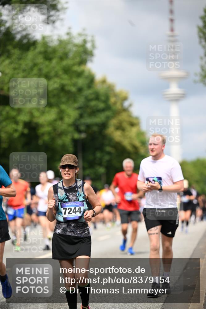29.06.2025 - hella hamburg halbmarathon Dr. Thomas Lammeyer http://msf.ph/oto/8379154 29.06.2025 10:42:34 Kennedybrücke 1394, 1578, 1596, 1791, 1901, 2124, 2151, 3010, 3094, 3095, 3246, 3338, 3633, 3635, 3636, 3716, 3841, 3927, 4414, 4921, 5300, 5713, 5790, 5875, 6695, 6696, 6751, 6930, 7118, 7119, 7148, 7244, 7371, 7552, 7914, 8539, 8615, 8696, 9424, 9500, 9699, 10146, 10584, 11152, 11164 meine-sportfotos.de